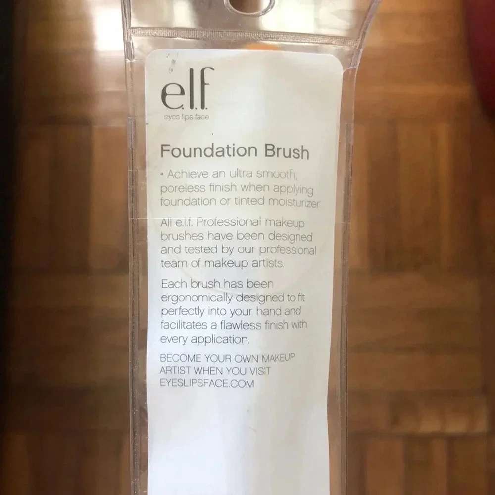 Foundation brush by ELF